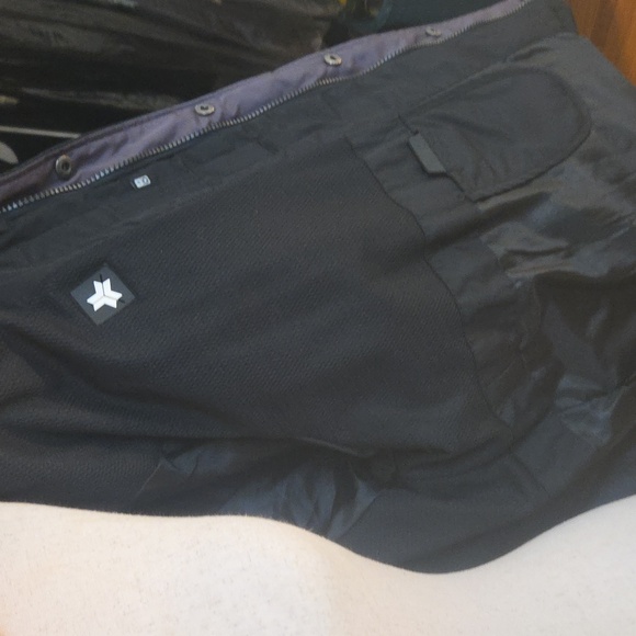 ZeroXposur Black and Gray Down Puffer Jacket - Picture 12 of 17